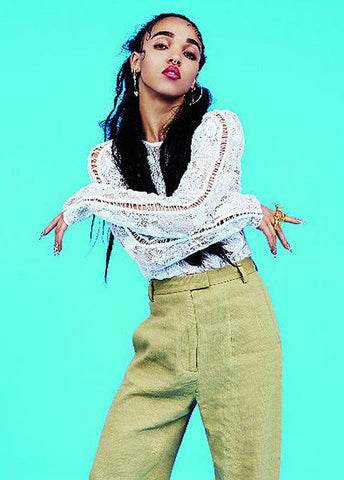 Knuckleduster with horses